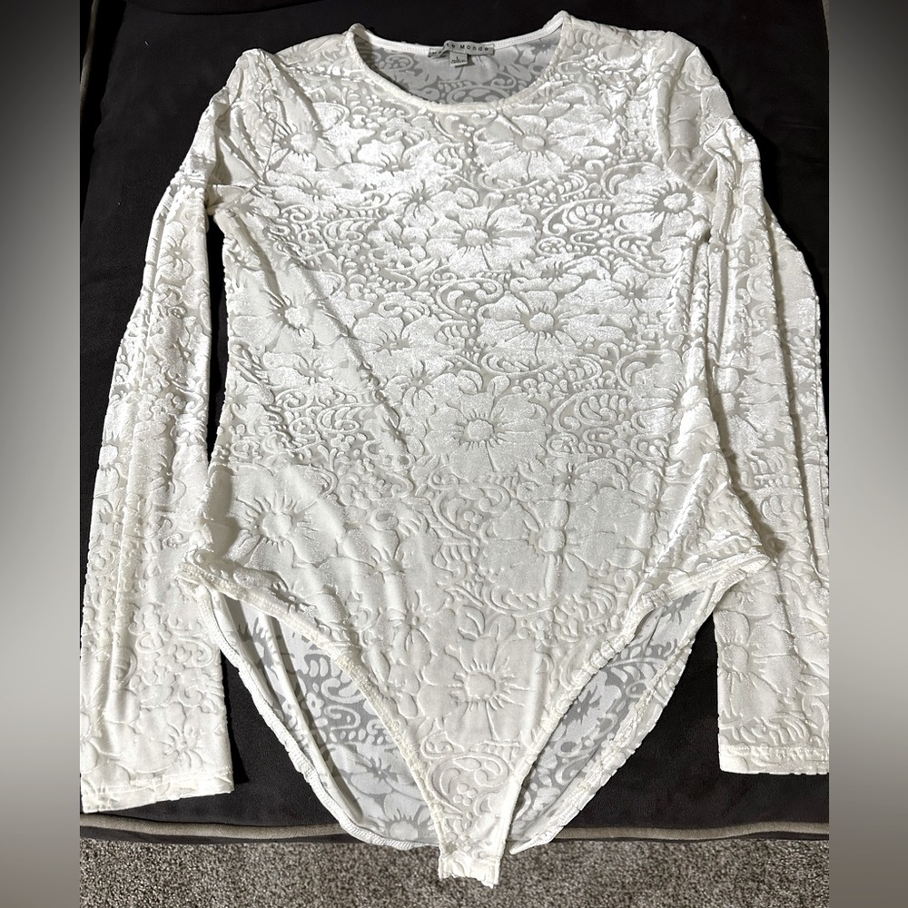 Haute Monde lacy floral white bodysuit